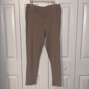 Serra Tan Apparel